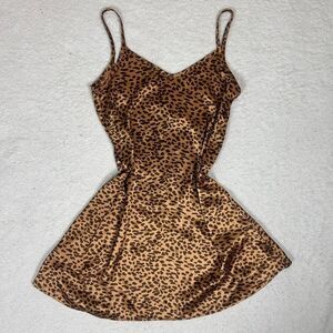 V Wear Leopard Y2K Mcbling Slip